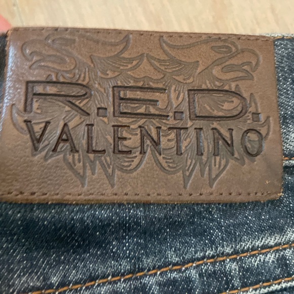 Vintage worn 90s Valentino RED Straight Leg Blue Jeans Size 30x30 Made in Italy - Picture 7 of 7
